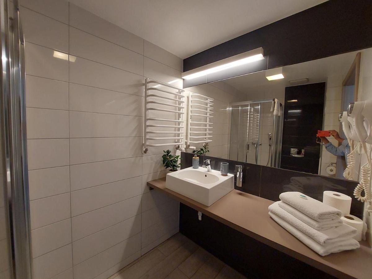 Apartament Sienna Czarna Gora Ischgl 18 Buitenkant foto